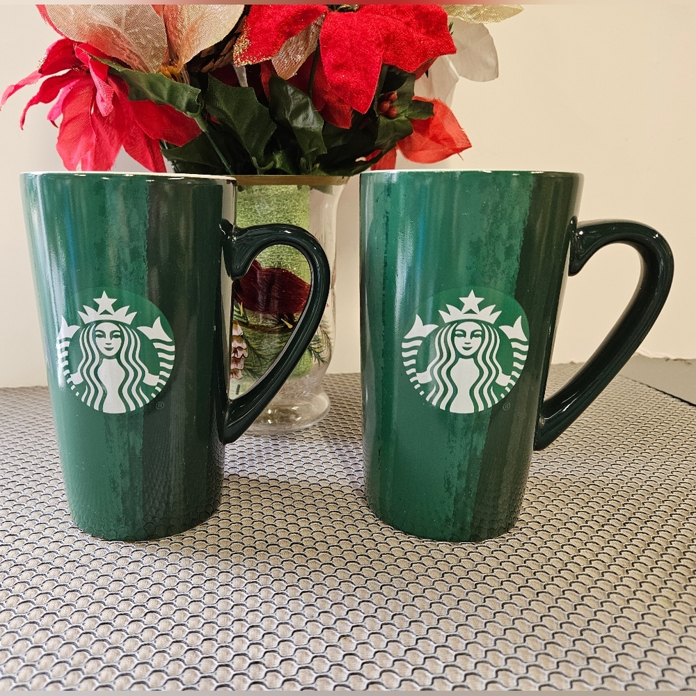 STARBUCKS 2 16oz Grande Mugs 2021 Abstract Green Red Coffee